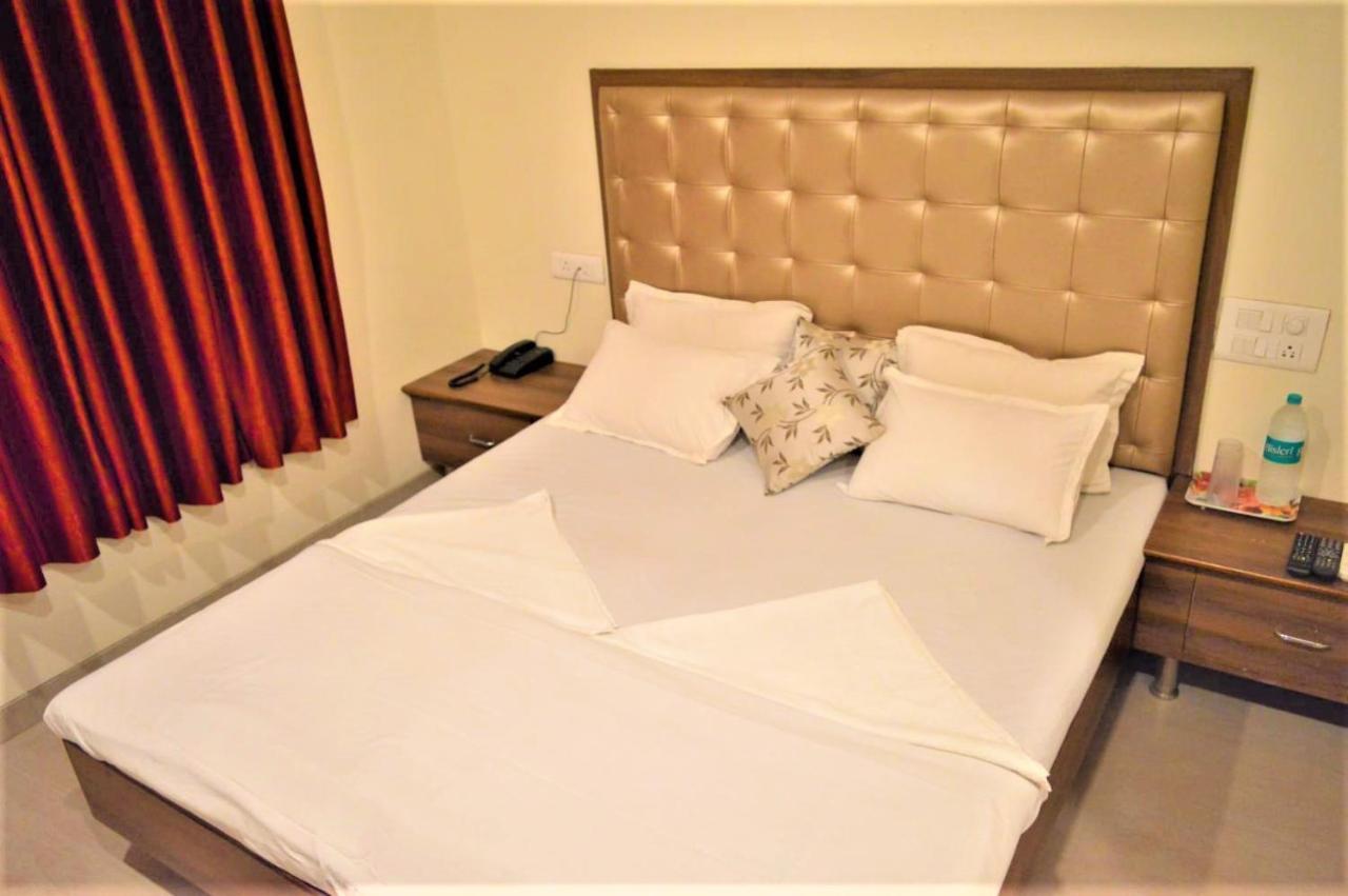 Hotel Visau,Shirdi Exterior foto